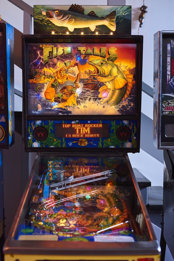 Fish Tales Flipperautomat mieten – Williams Pinball von 1992