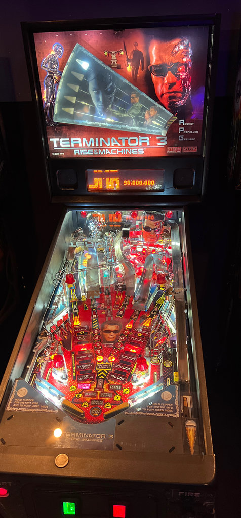 Terminator 3 Flipperautomat mieten – Stern Pinball von 2003