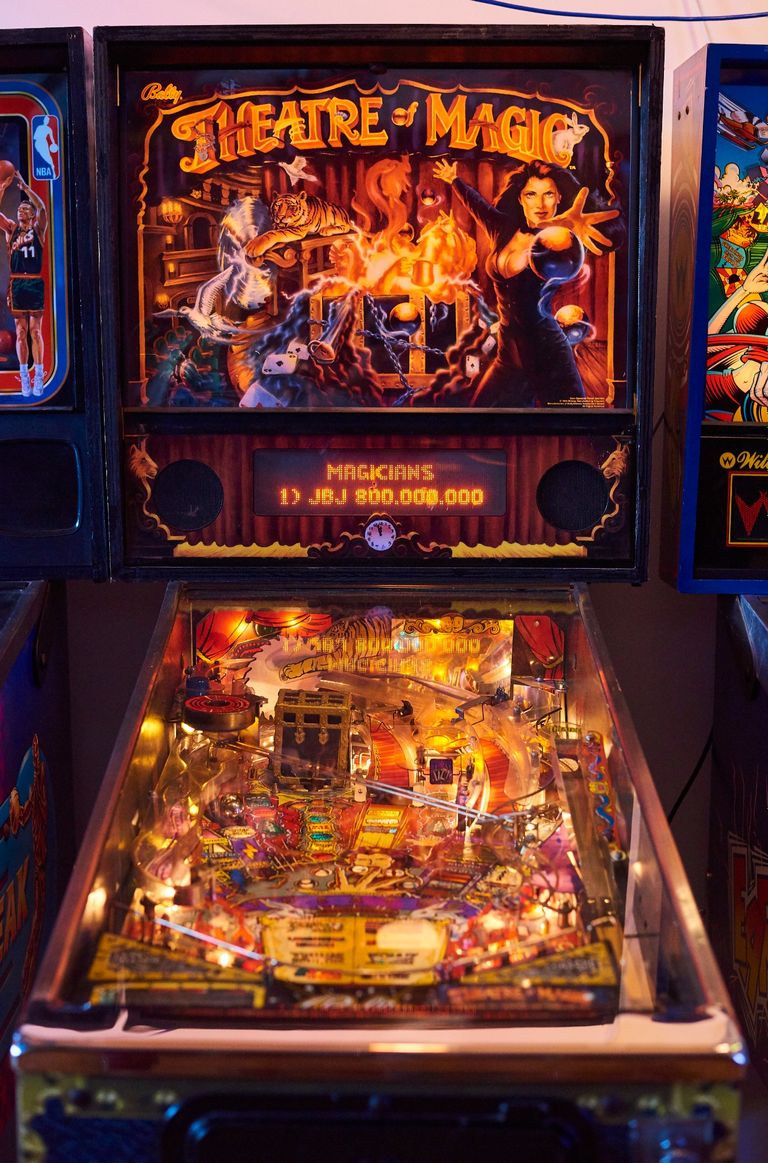 Theatre of Magic Flipperautomat mieten – Bally Pinball von 1995